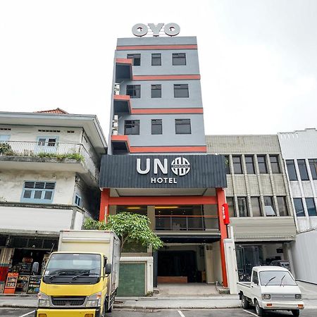 Hotel O Genteng Near Genteng Market Formerly Uno Hotel Surabaya Exteriör bild
