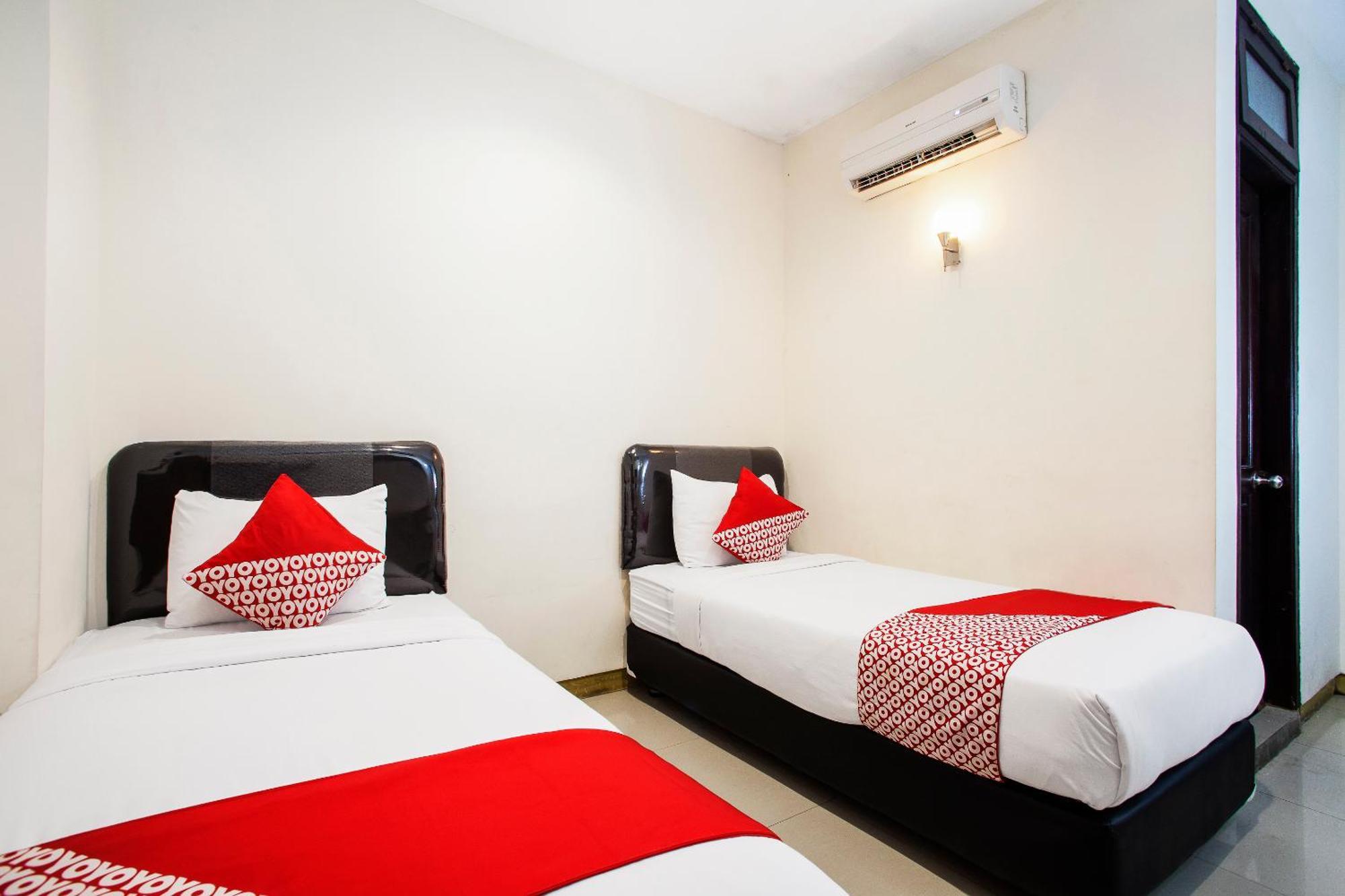 Hotel O Genteng Near Genteng Market Formerly Uno Hotel Surabaya Exteriör bild