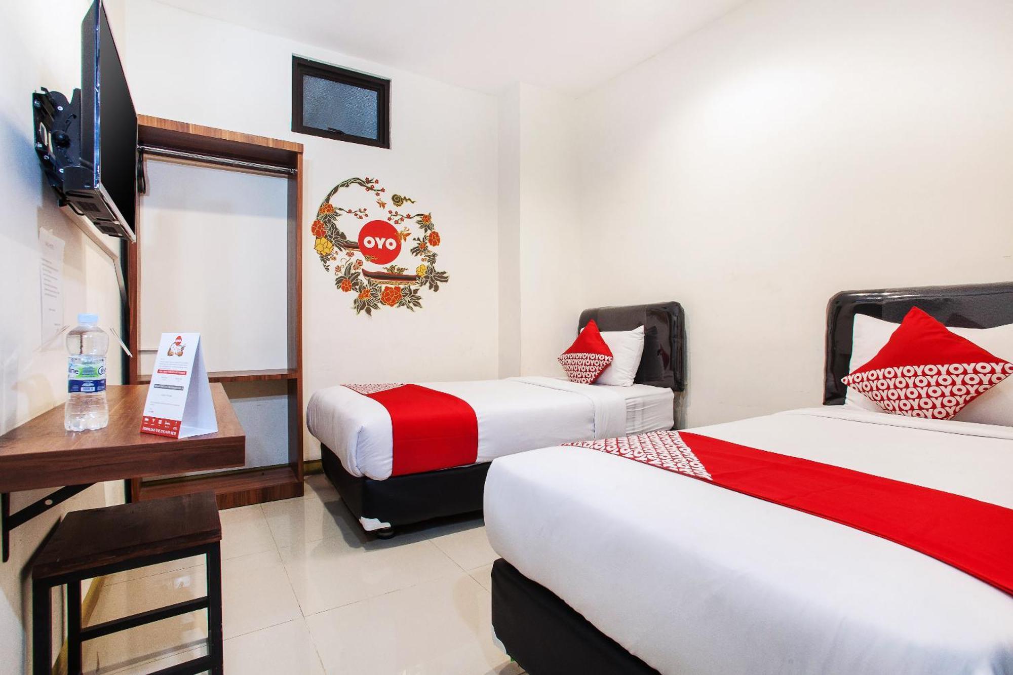 Hotel O Genteng Near Genteng Market Formerly Uno Hotel Surabaya Exteriör bild