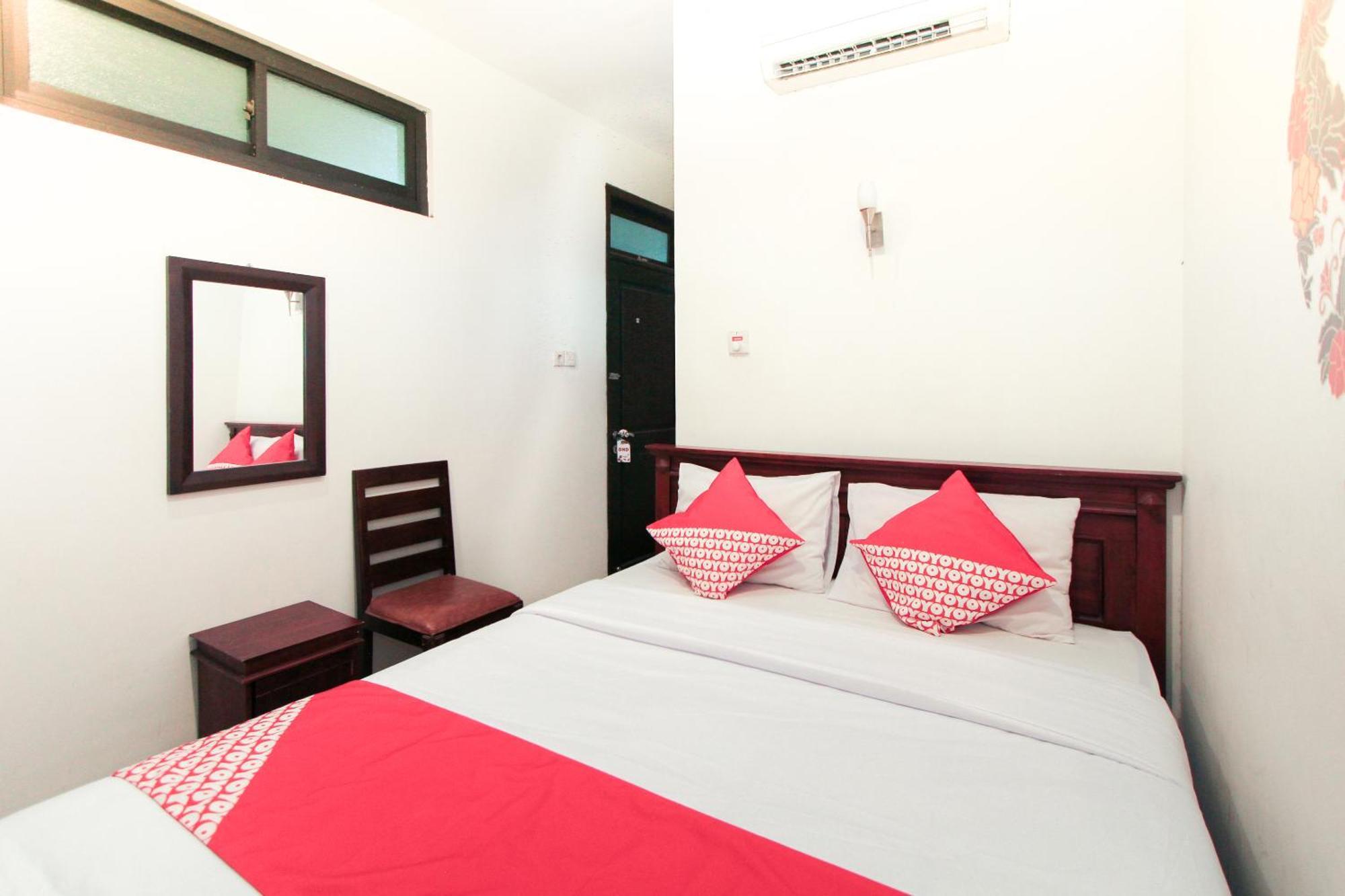 Hotel O Genteng Near Genteng Market Formerly Uno Hotel Surabaya Exteriör bild
