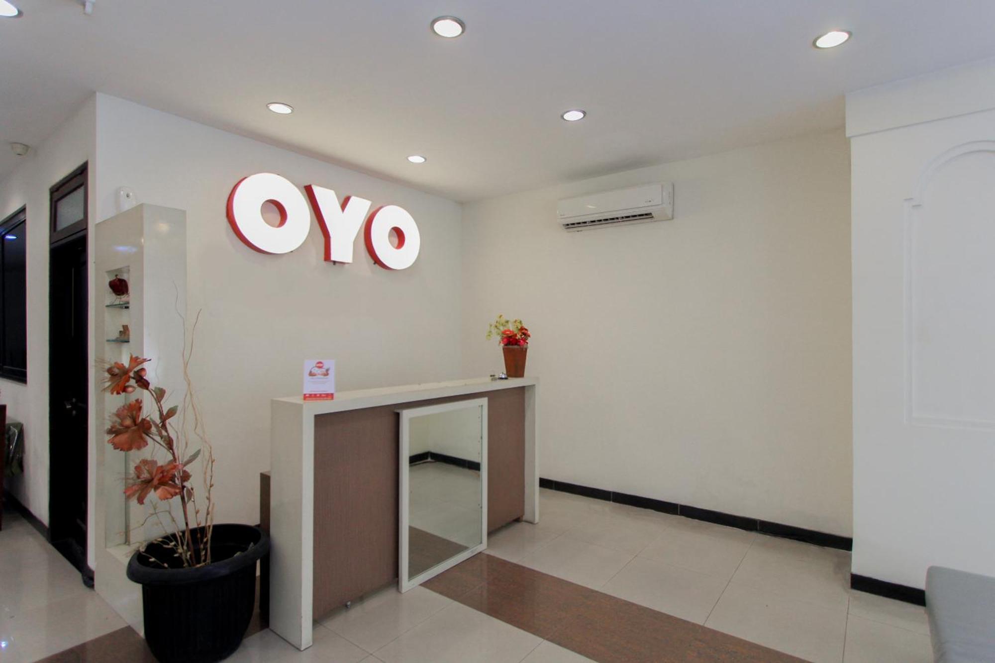 Hotel O Genteng Near Genteng Market Formerly Uno Hotel Surabaya Exteriör bild