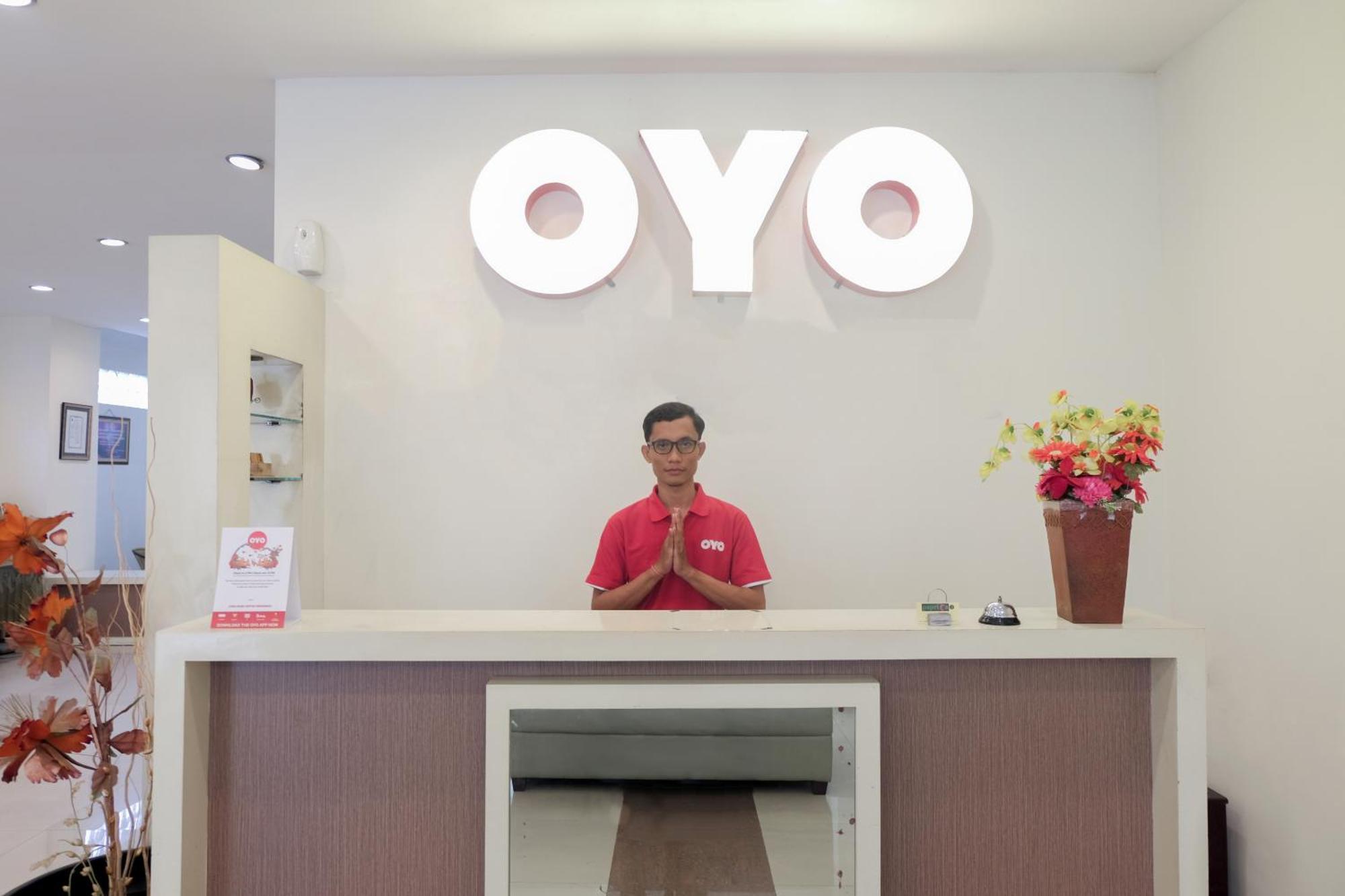 Hotel O Genteng Near Genteng Market Formerly Uno Hotel Surabaya Exteriör bild
