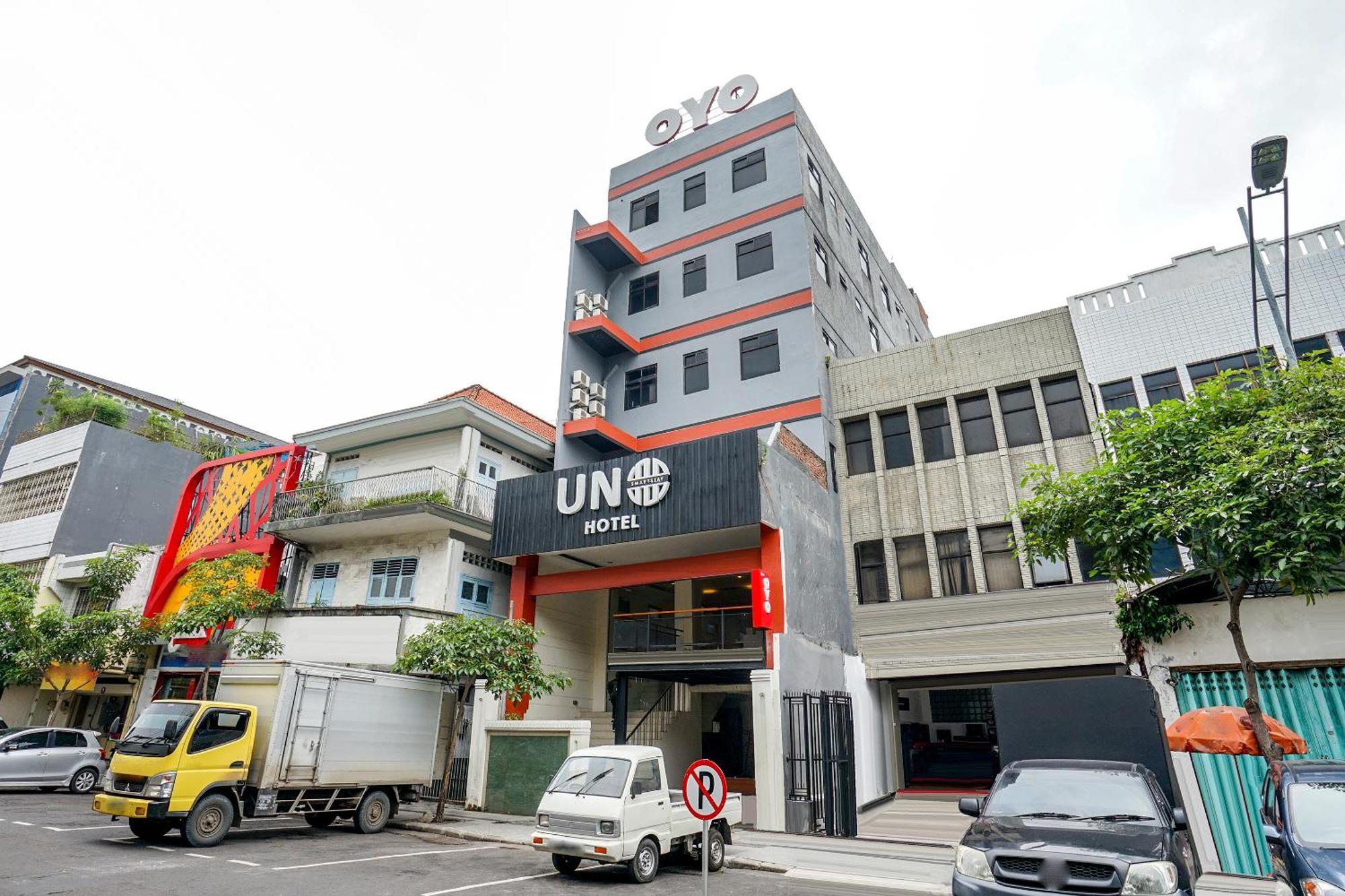 Hotel O Genteng Near Genteng Market Formerly Uno Hotel Surabaya Exteriör bild