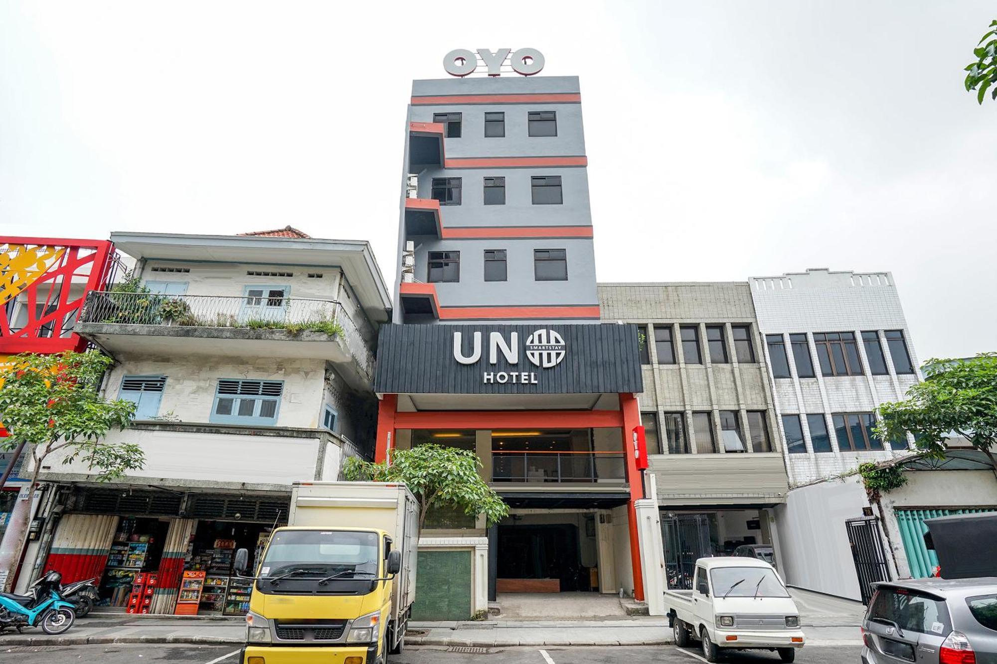 Hotel O Genteng Near Genteng Market Formerly Uno Hotel Surabaya Exteriör bild